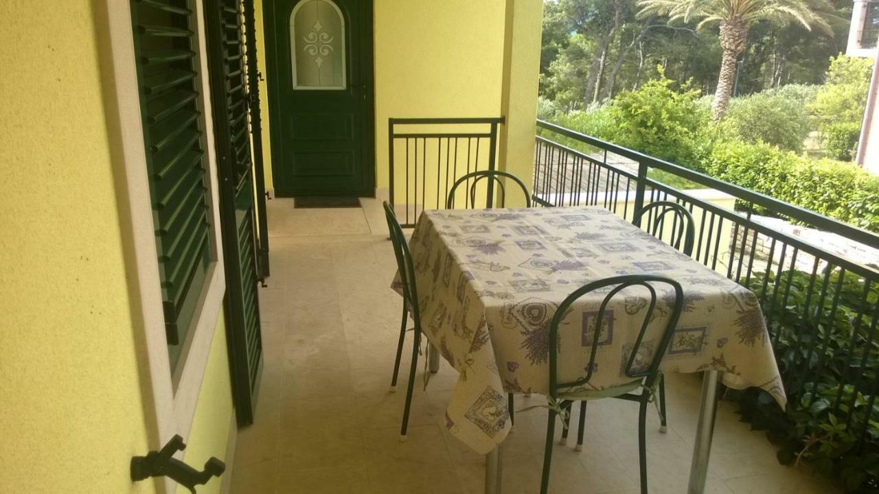 Apartments Marcic Bol Kültér fotó